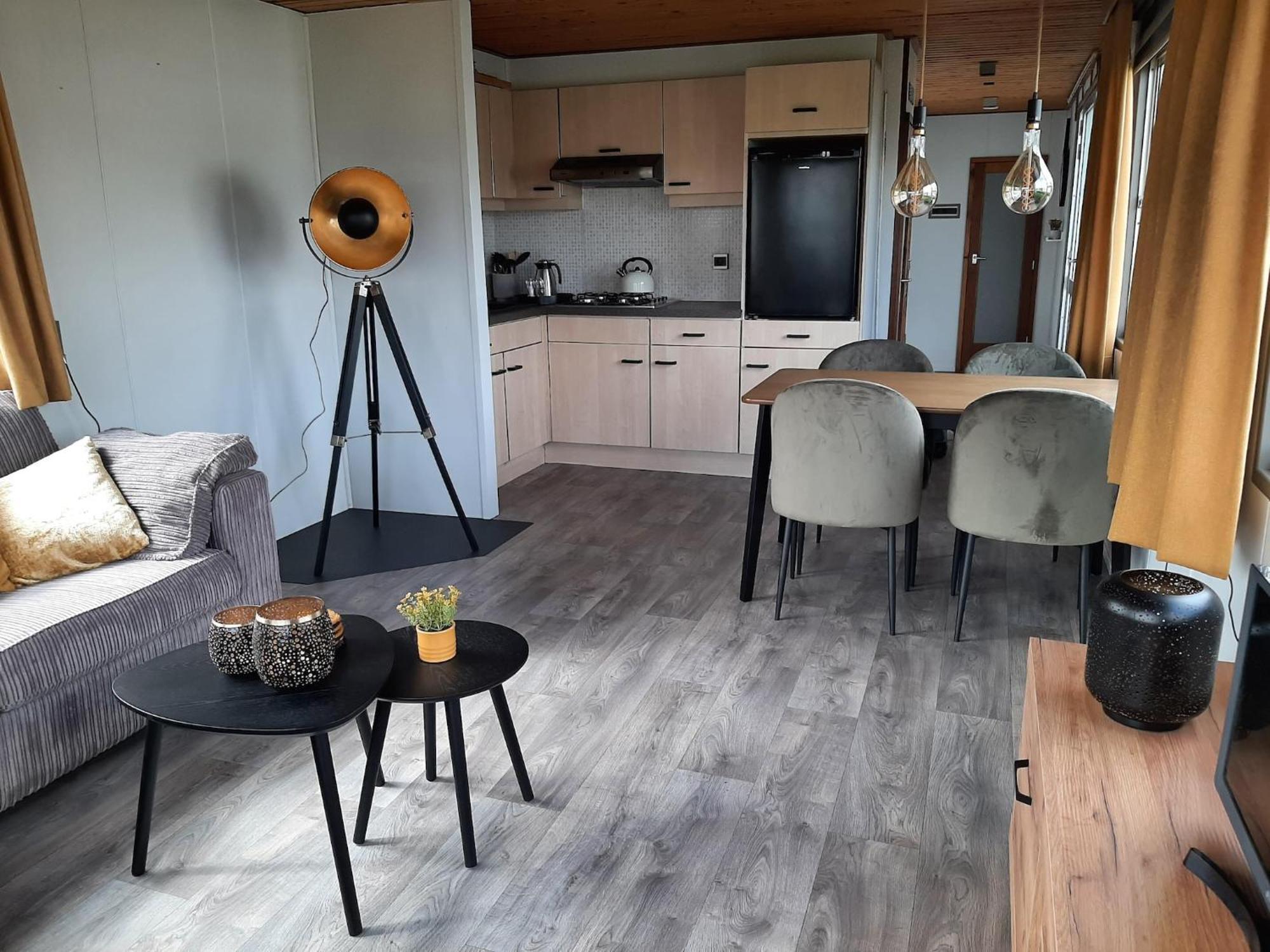 Cosy Holiday Home In Appelscha With Garden Eksteriør billede