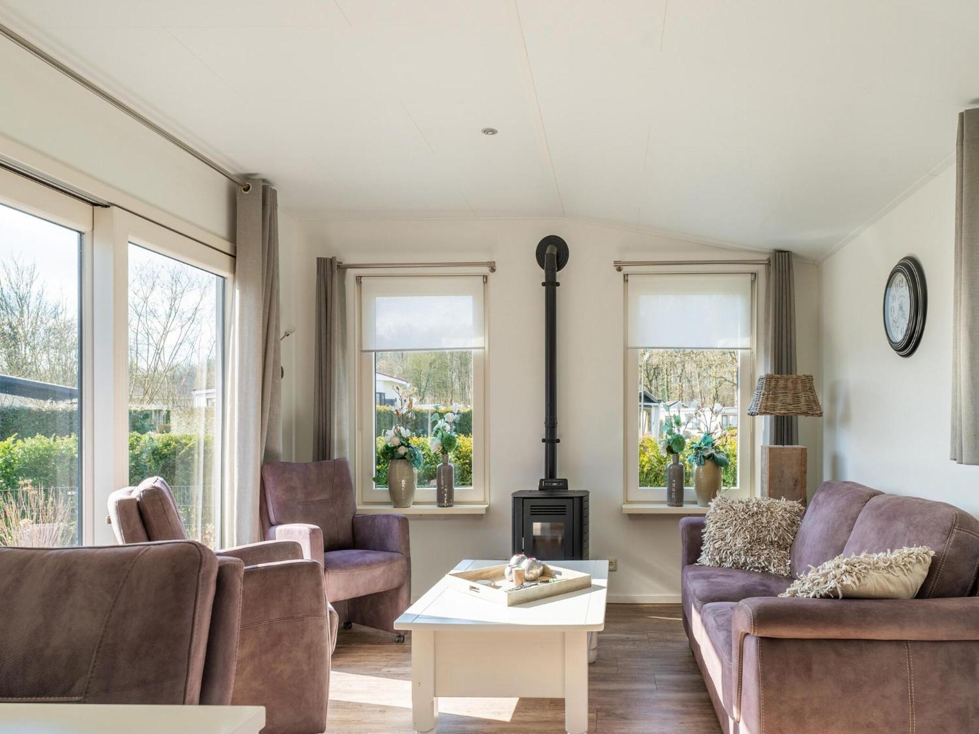 Cosy Holiday Home In Appelscha With Garden Eksteriør billede