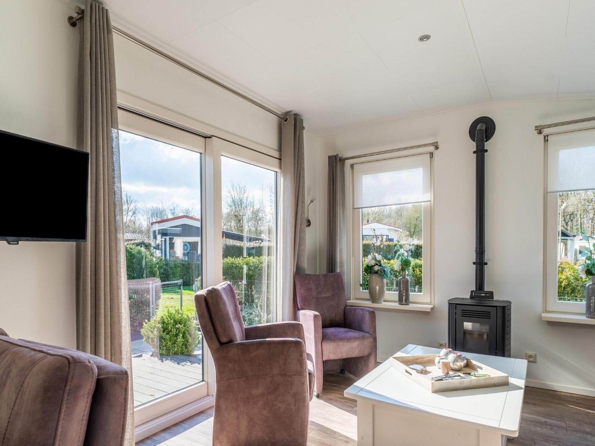 Cosy Holiday Home In Appelscha With Garden Eksteriør billede