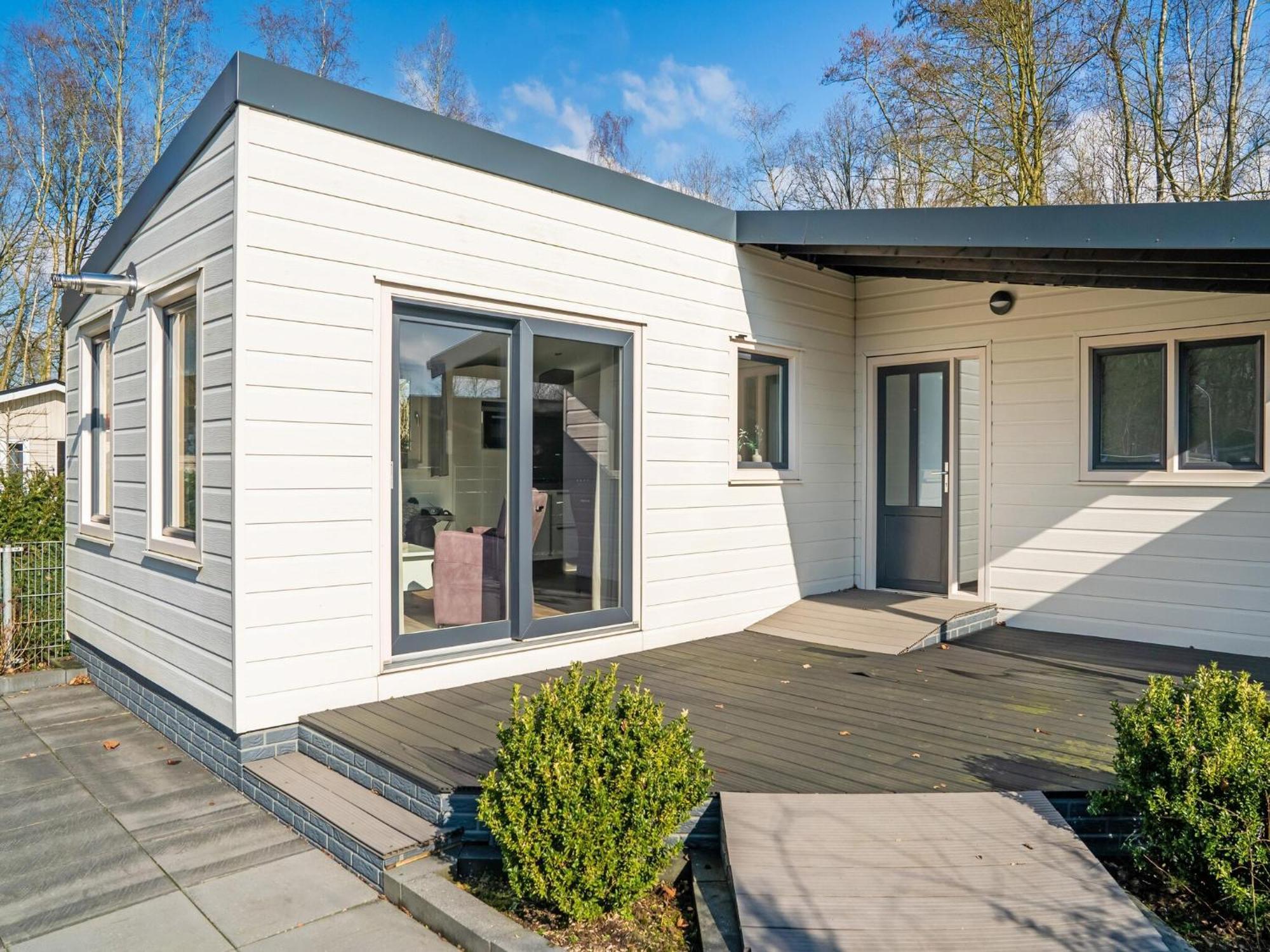 Cosy Holiday Home In Appelscha With Garden Eksteriør billede